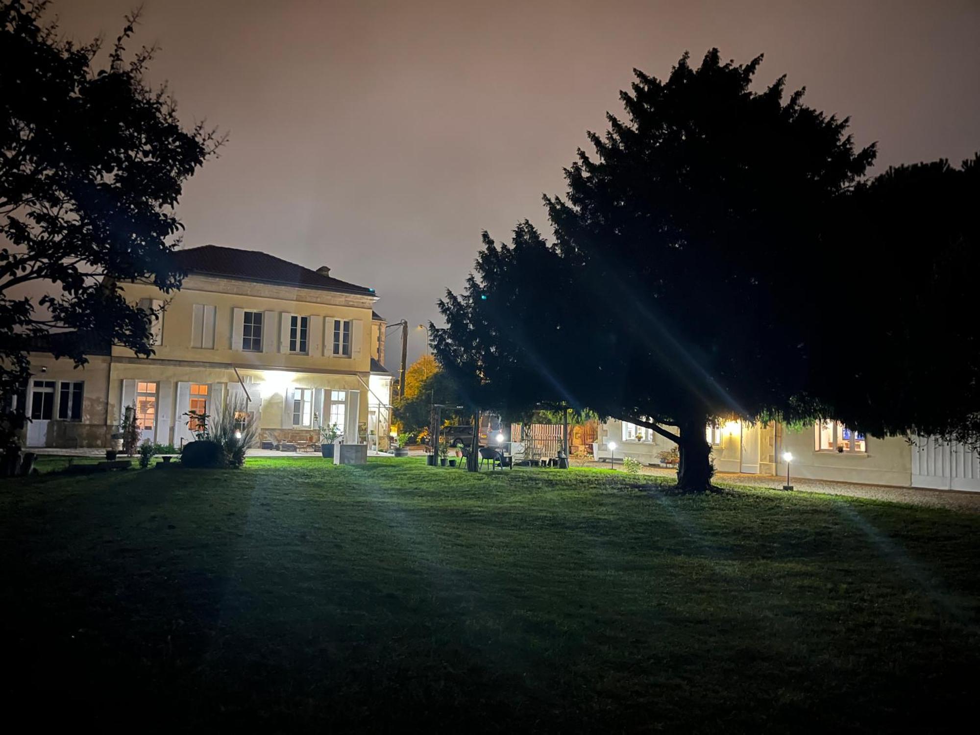 Suite Privative Abella - Aile De Maison Bourgeoise Ambares-et-Lagrave Dış mekan fotoğraf